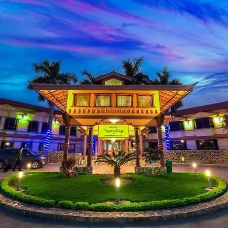Hotel Nirvana By Luxury International Paklihwa Bagian luar foto