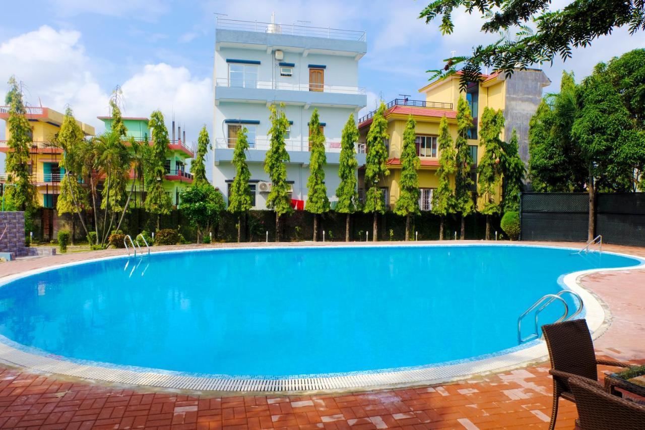 Hotel Nirvana By Luxury International Paklihwa Bagian luar foto