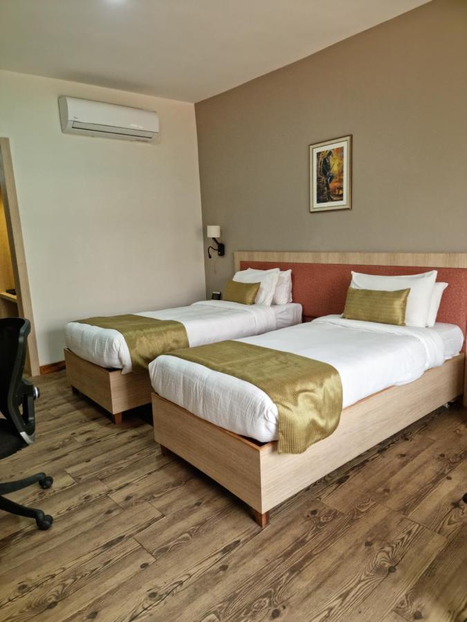 Hotel Nirvana By Luxury International Paklihwa Bagian luar foto