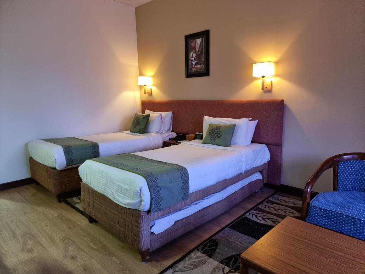 Hotel Nirvana By Luxury International Paklihwa Bagian luar foto