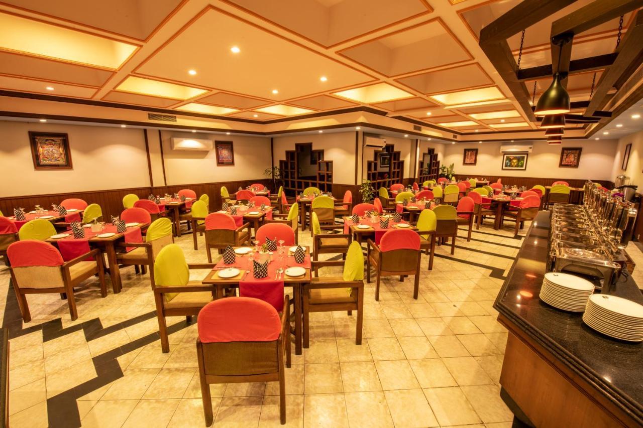 Hotel Nirvana By Luxury International Paklihwa Bagian luar foto